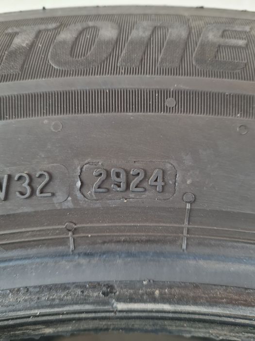 Зимни гуми 2 броя BRIDGESTONE Blizzak6 215 65 R17 дот 2924