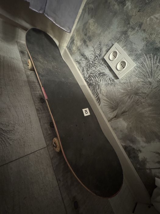 Продаем скейтбоард