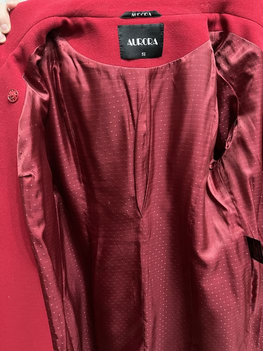 Продам пальто 52 рр