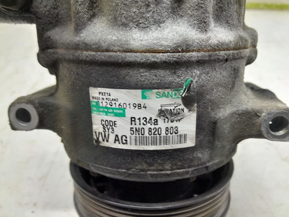 Compresor clima AC 5n0820803  1.9 tdi BLS Volkswagen VW Golf Plus 1 [