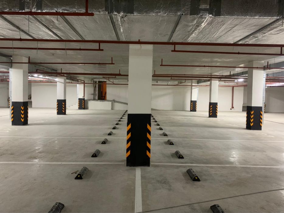 Дорожная разметка в паркинге