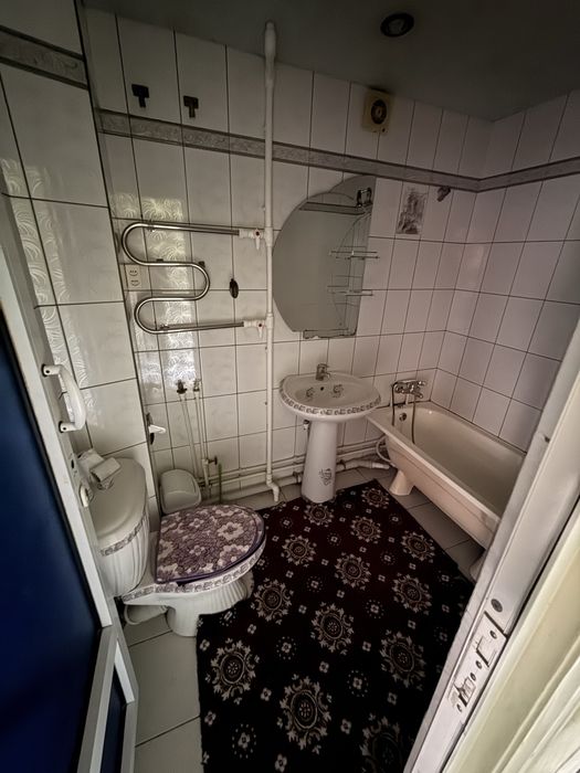 Kvartira sotiladi 3 xonali