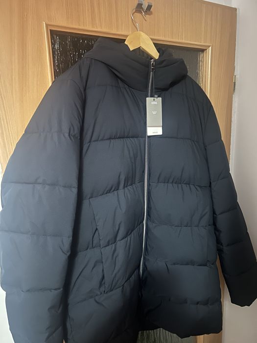 Vand geaca Mango noua