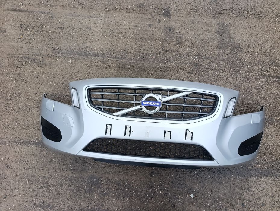 Предна броня Волво / Volvo V60 2012г.