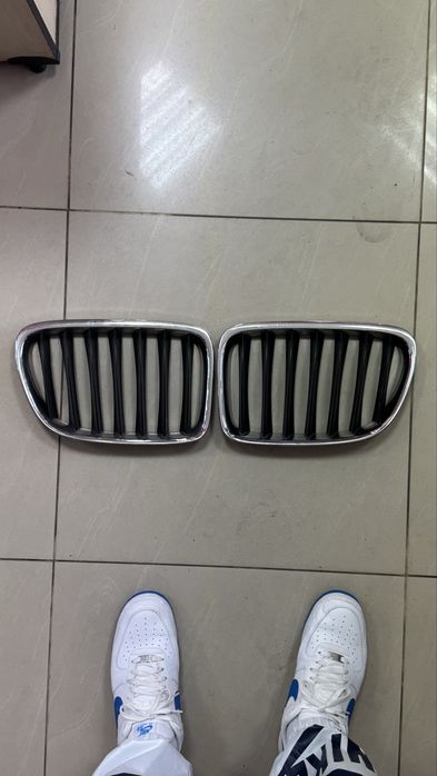 Решетки Bmw X1 E84 оригинални 09-13