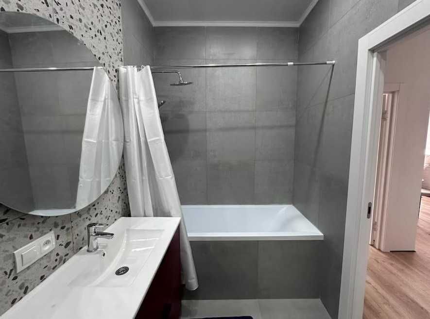 Блестящий апартамент в Жк Комфорт