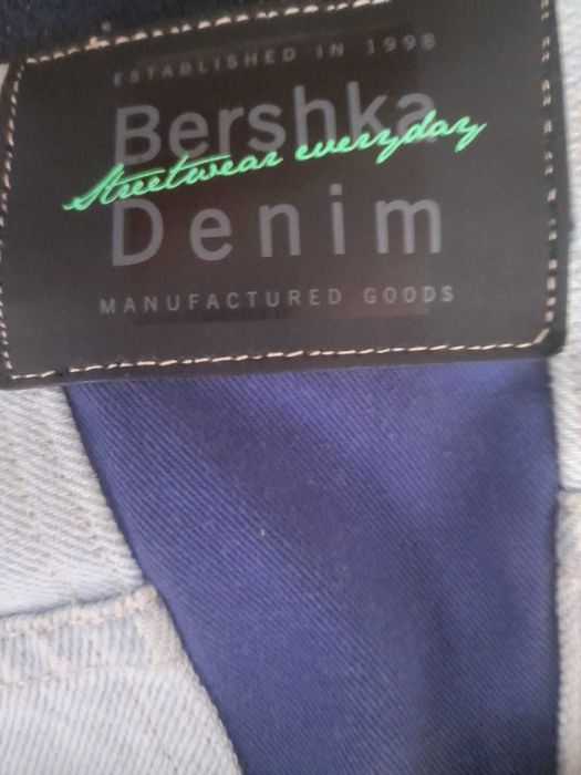 Vând blugi bershka baggy marimea 36