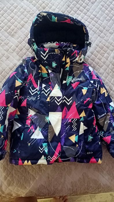 Продам лыжный костюм на девочку