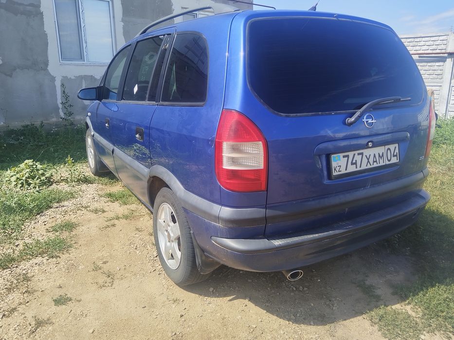 Продам автомобиль Опель  зафира