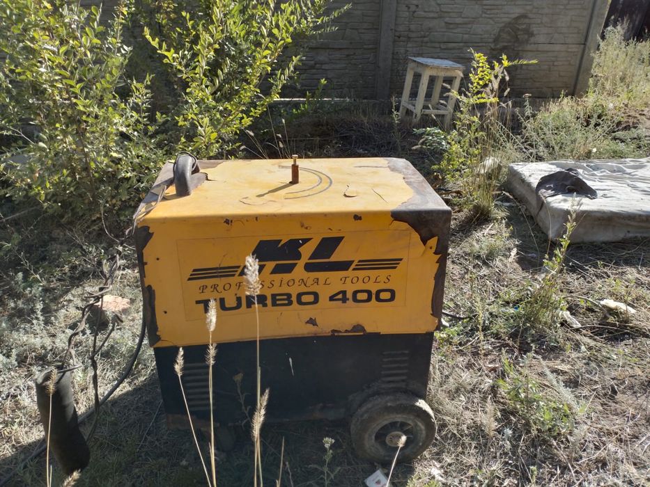 Продам сварочный аппарат 220/380