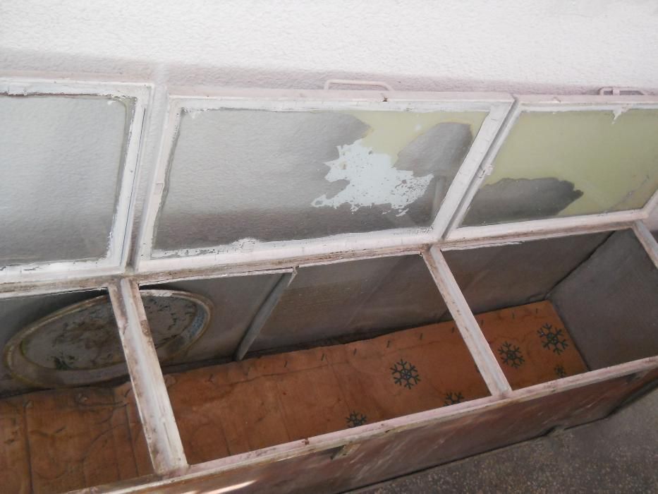 Lada Balcon Geam Bucatarie