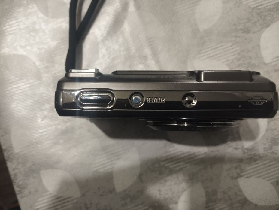 Sony cyber shot w300