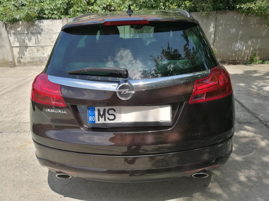 Opel Insignia Sports Tourer OPC biturbo
