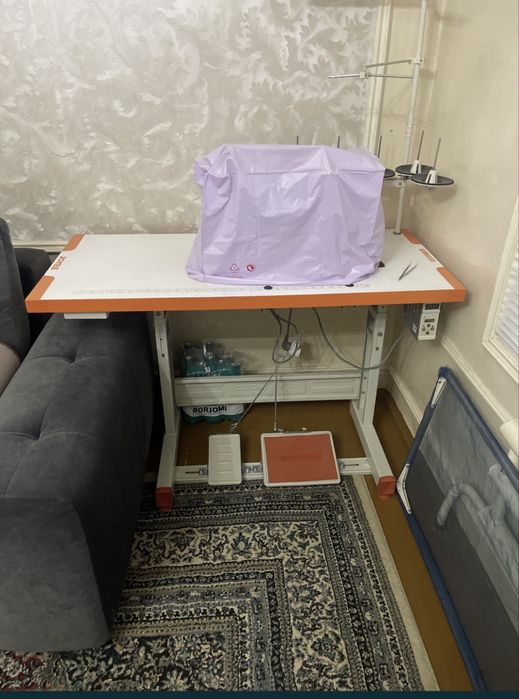 Joyee overlog tikuv mashinasi sotiladi