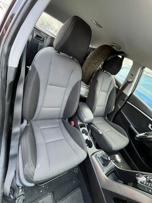 На части HYUNDAI i30 1.4 CRDi DOHC 16V 2012год бензин