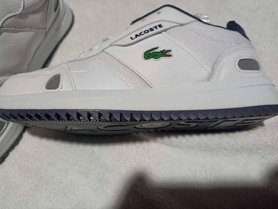 Adidasi lacoste noi
