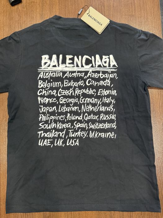 Тениска Balenciaga