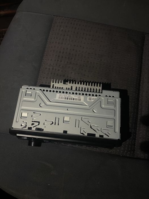 радио Pioneer MVH-230BT Bluetooth 4x50W USB