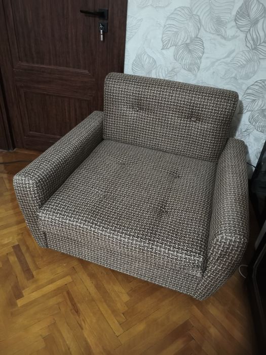 Продам два кресла кровати