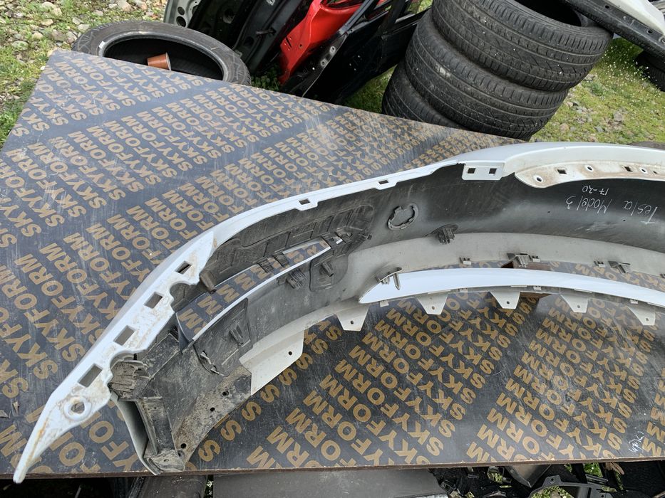 Броня Tesla Model 3