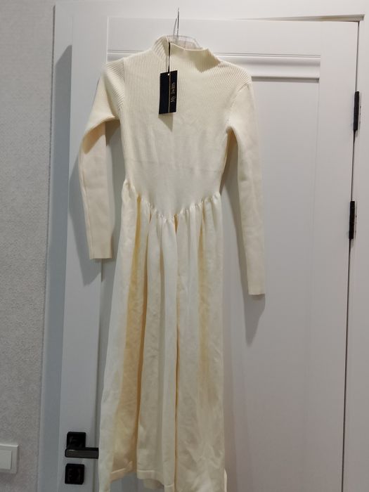 Новое трикотажное платье на 44-46 размер