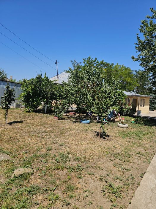 Vând casă + mașină comuna Oancea/ schimb cu apartament în județul Galați!Teren de 1900m2