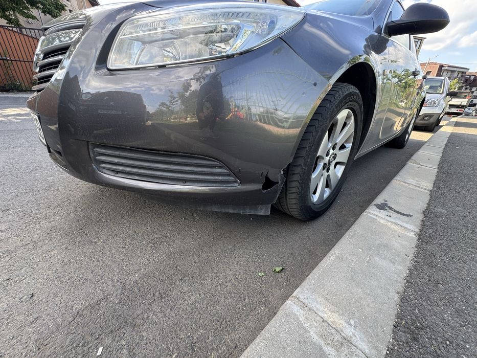 De vanzare Opel insignia  2010