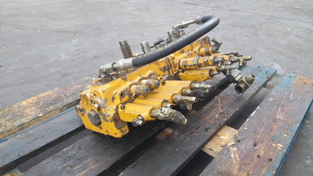 Distribuitor hidraulic Cat Caterpillar 317