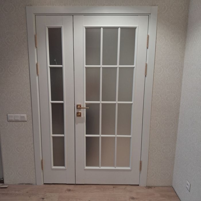 Установка комнатных дверей