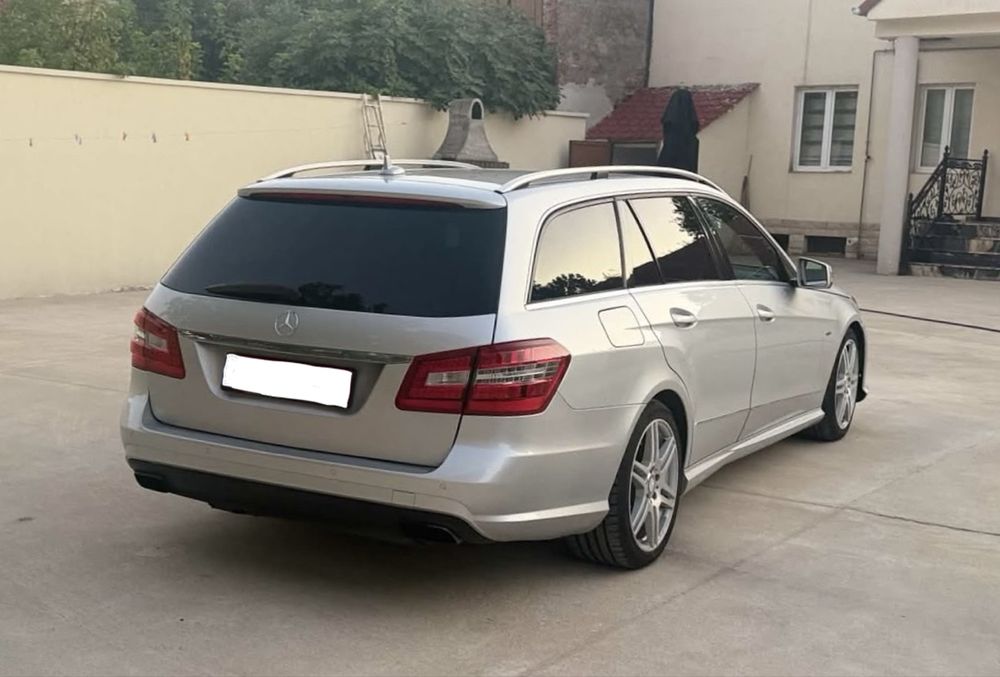 MERCEDES-BENZ E-Class 2012 — imagine 4
