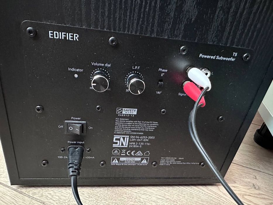 Сабвуфер Edifier T5