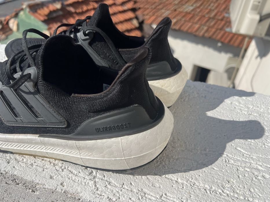 Adidas UltraBoost  43 1/3