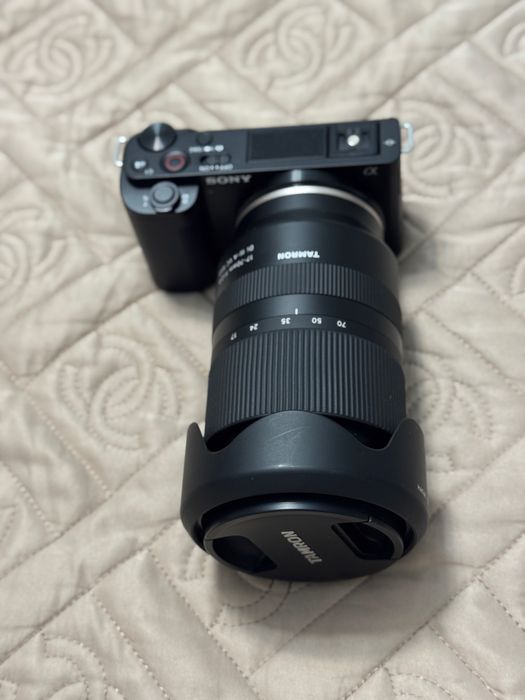 Продаю sony zv e 10