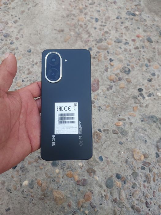 Redmi yangi telefon srochni 700ming Buxoro shahar: 700 000 so’m