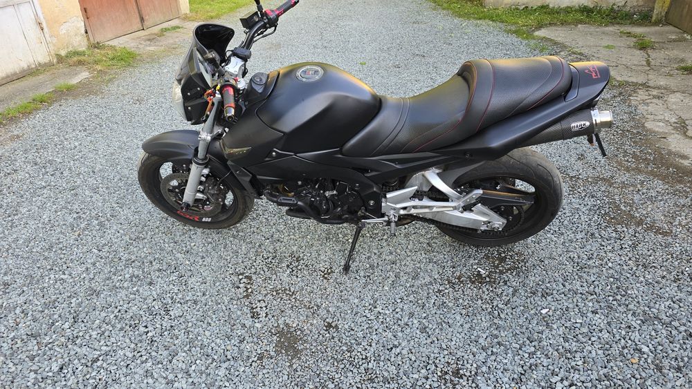Vind aprilia shiver 750  si gsr 600 din 2009 la 3400E