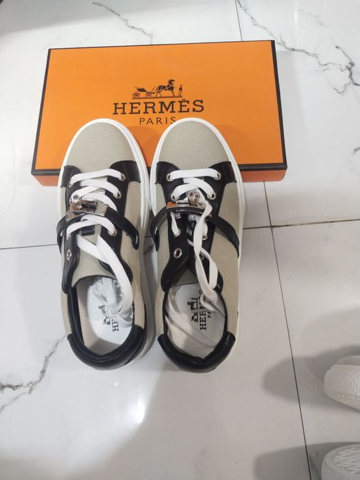 Продам кеды кроссовки