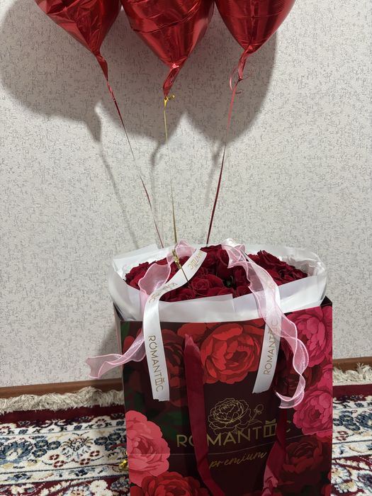 Свежие цветы с оформлением