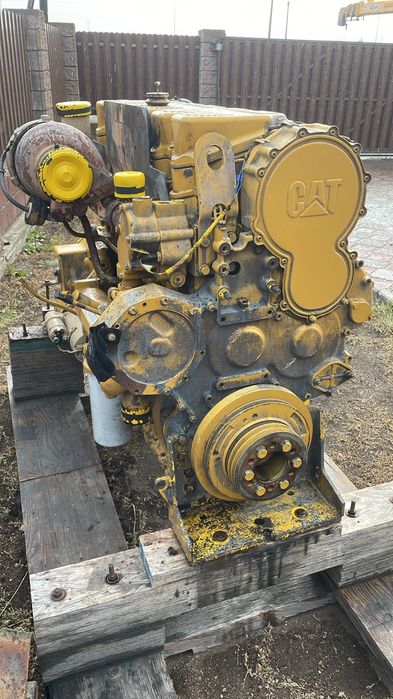 Двигатель  CAT c15