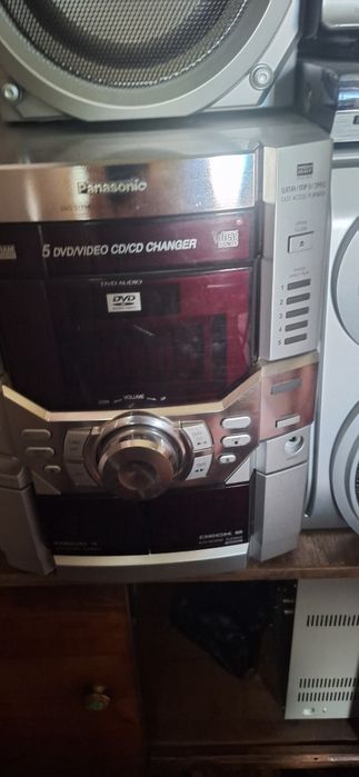 Продам музыкальный центр б/у