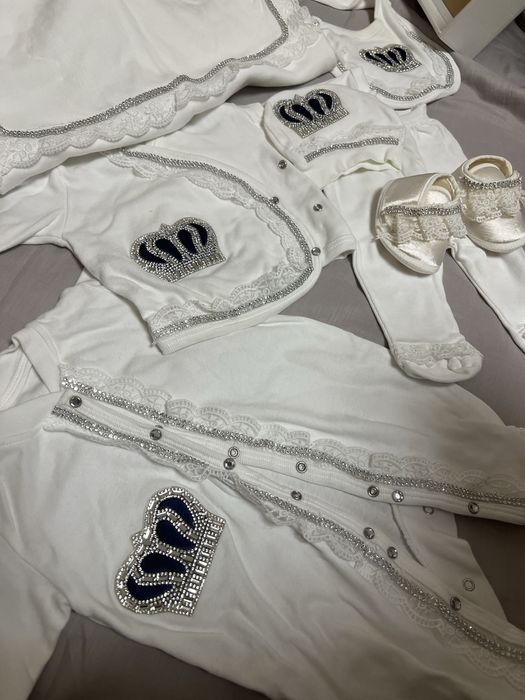 Комплект для выписки из роддома. Roddomdan vipiska uchun komplekt