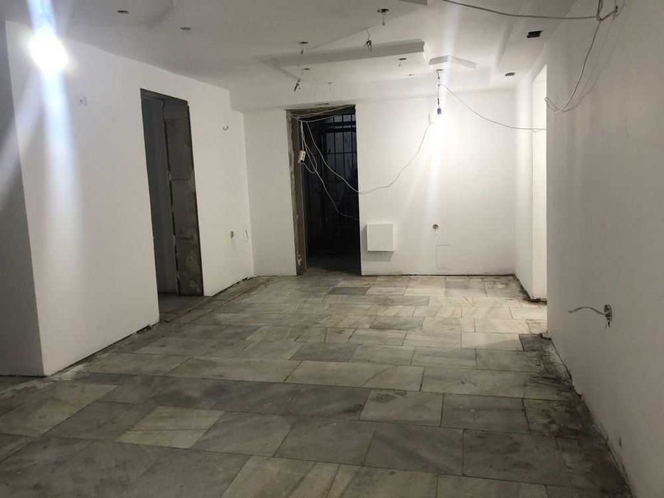 Дава се под наем Промишлена сграда в Пловдив, Младежки Хълм - 100 кв.м за 331.5 € - Снимка #5