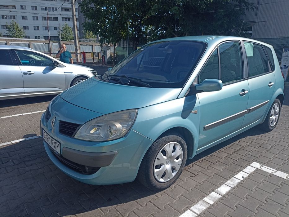 RENAULT Scenic