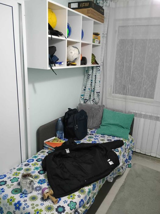 3 camere decomandat cf 2A - Al.Iezerului -  pret negociabil