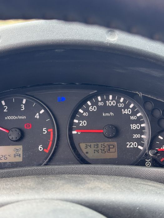 nissan navara 2.5
