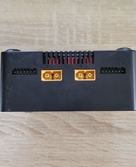 Încărcător profesional dual ISDT D2 smart charger 200 W/12 A(1-6 s) ediție actualizată