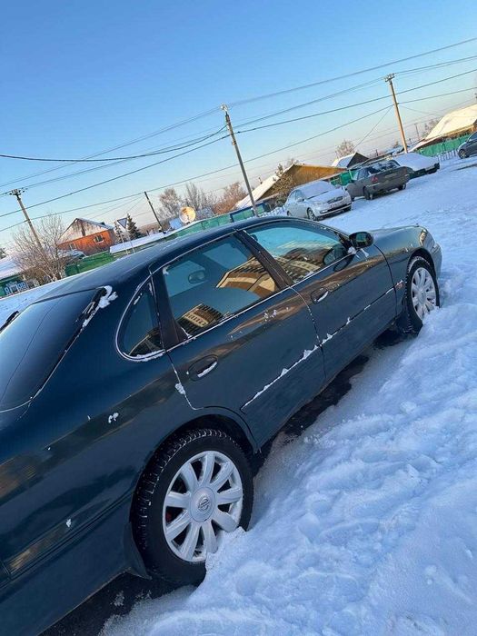 Продам машину Toyota Avalon