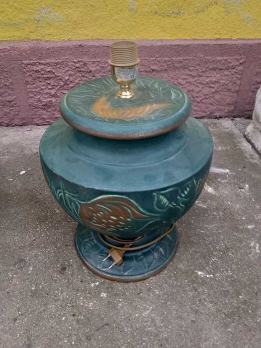 Veioza cu pedestal din ceramica