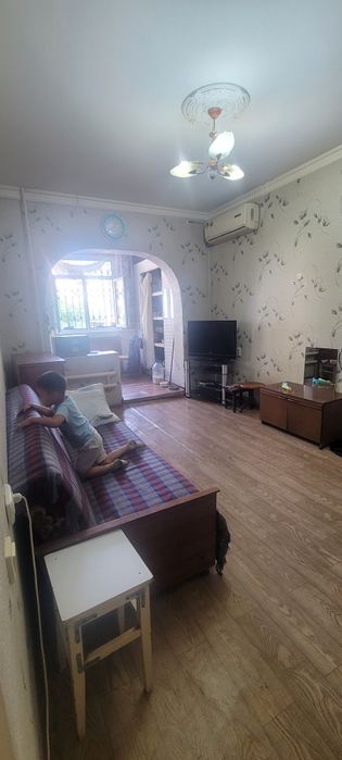 Продается 1 комн квартира переделанная в 2х. НЕ ГАЛЕРЕЙКА