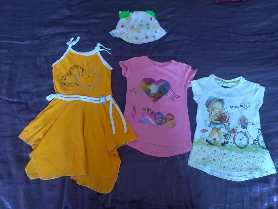 Продам вещи  на девочку 4-5  лет