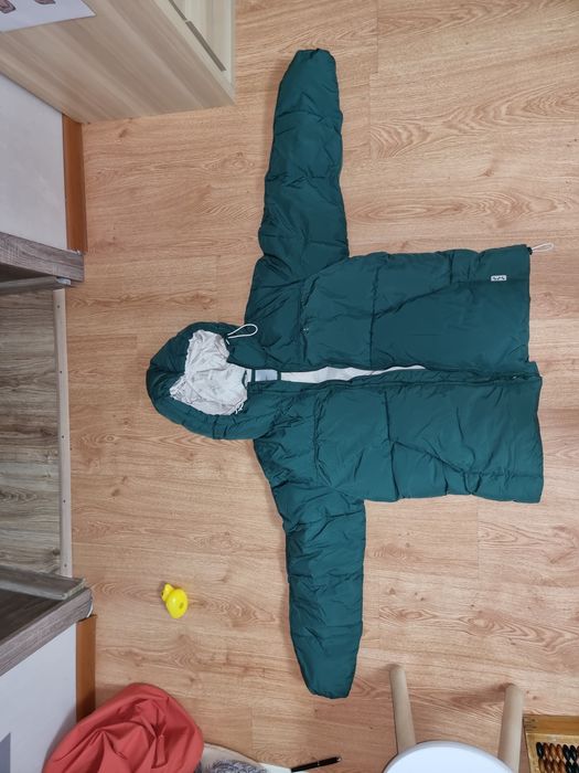 Продам куртку Bershka "S" унисекс